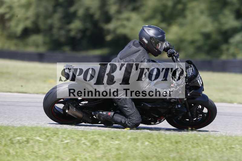 /44 09.08.2025 Plüss Moto Sport ADR/Einsteiger/unklar backside